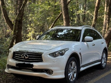 Infiniti FX37