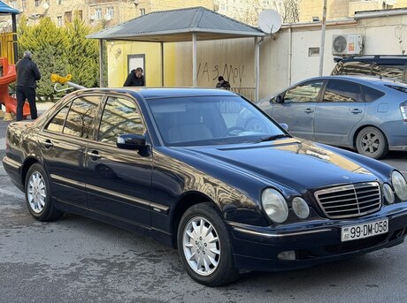 Mercedes E 240 1999