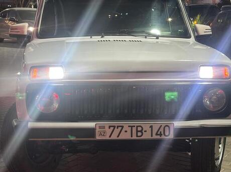 LADA (VAZ) Niva 2015