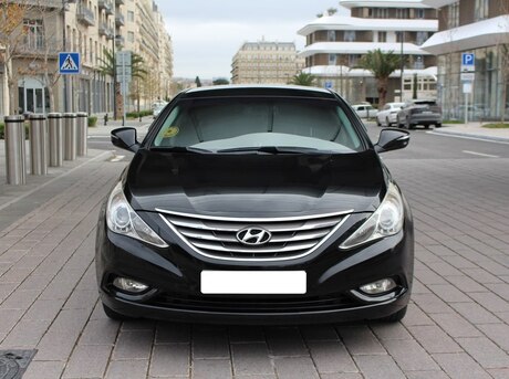 Hyundai Sonata 2011