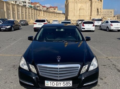 Mercedes E 200 2012