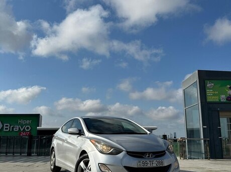 Hyundai Elantra 2013