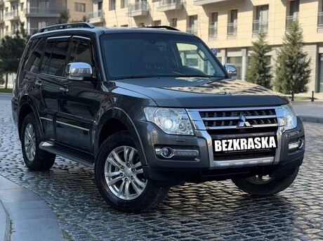 Mitsubishi Pajero 2016