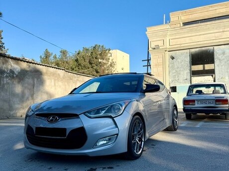 Hyundai Veloster 2012