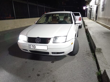 Volkswagen Bora 2001