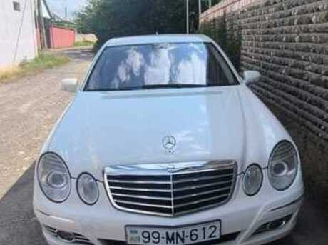 Mercedes E 220