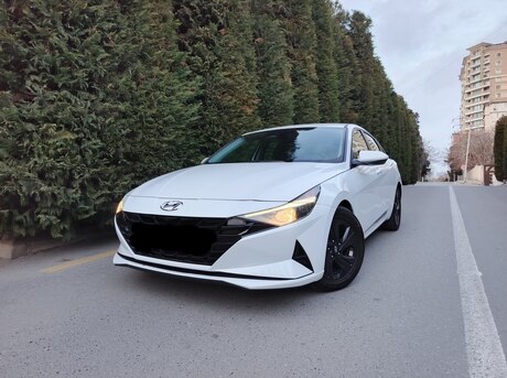 Hyundai Elantra 2021