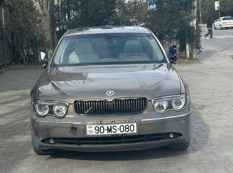 BMW 745