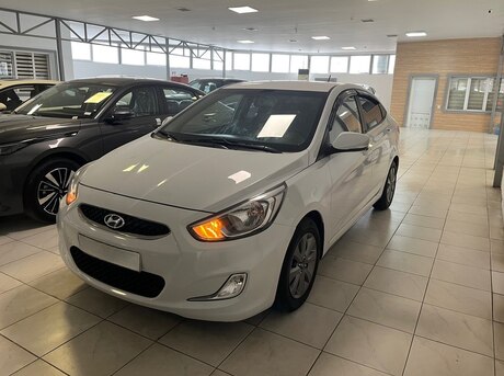 Hyundai Accent