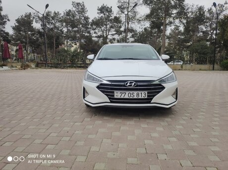 Hyundai Elantra 2020