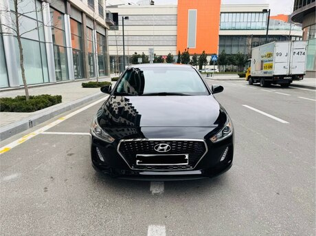 Hyundai Elantra GT