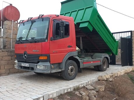 Mercedes Atego 815