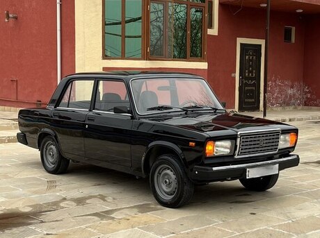 LADA (VAZ) 2107 2010