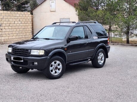 Opel Frontera 2000