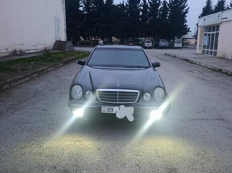 Mercedes E 270