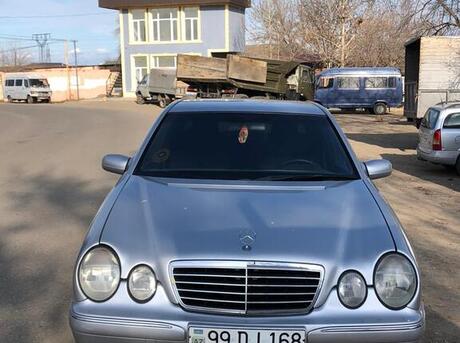Mercedes E 240 2000