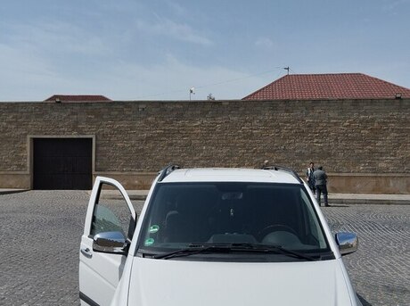 Mercedes Vito 115 2010