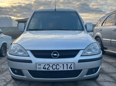 Opel Combo 2011