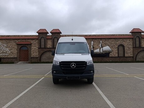 Mercedes Sprinter 319
