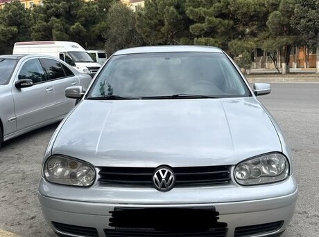 Volkswagen Golf 2003