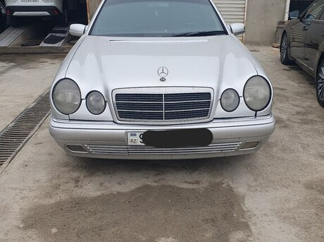 Mercedes E 220 1998