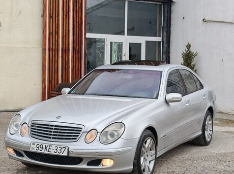 Mercedes E 220