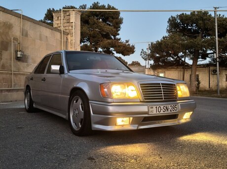 Mercedes E 220