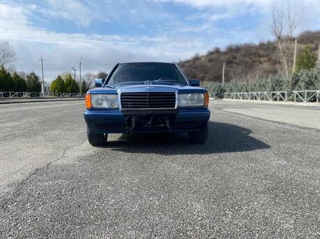 Mercedes 190 1990