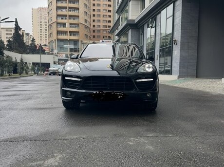 Porsche Cayenne GTS 2013