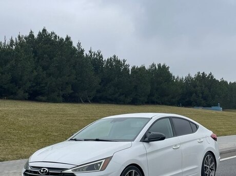 Hyundai Elantra 2020
