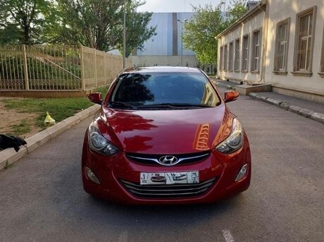 Hyundai Elantra 2012