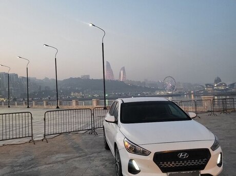 Hyundai  2020