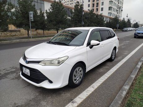 Toyota Corolla Fielder
