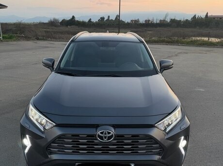 Toyota RAV4 2021