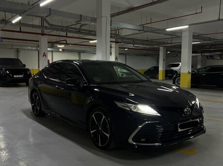 Toyota Camry 2019