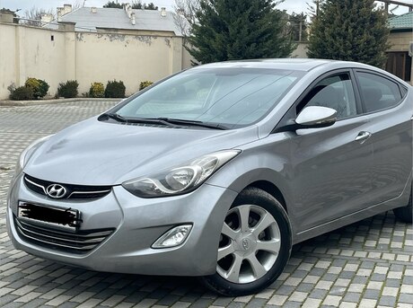 Hyundai Elantra 2011