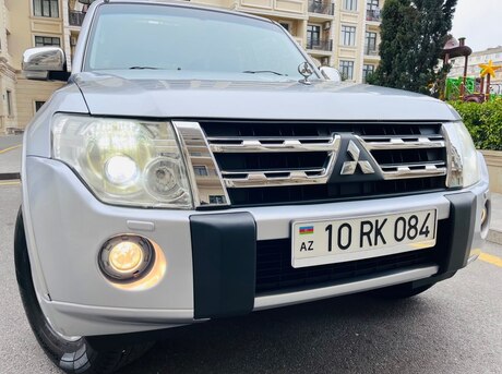 Mitsubishi Pajero 2012