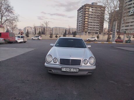 Mercedes E 240 1999
