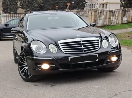 Mercedes E 200