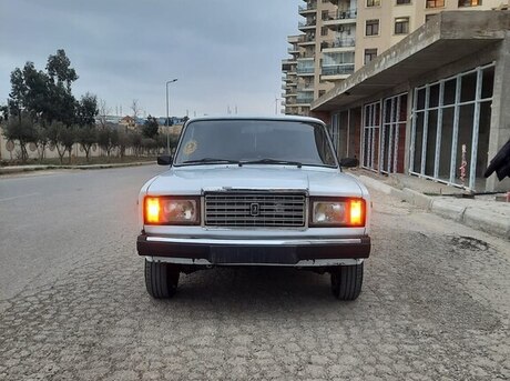 LADA (VAZ) 2107 2005