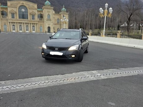 Kia  2010