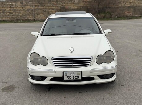 Mercedes C 200