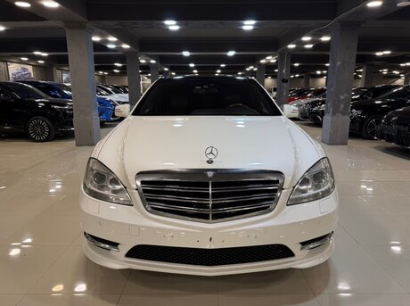 Mercedes S 500