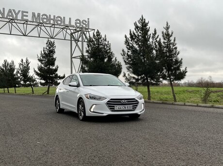 Hyundai Elantra 2017