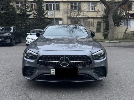Mercedes E 300 e 2022