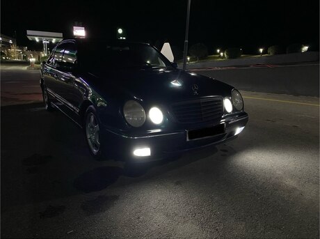 Mercedes E 220 1999