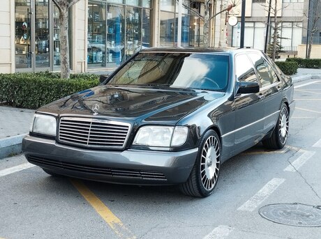 Mercedes S 320