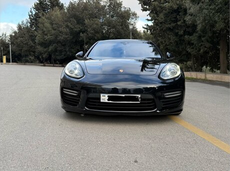 Porsche Panamera GTS