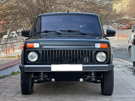 LADA (VAZ) Niva