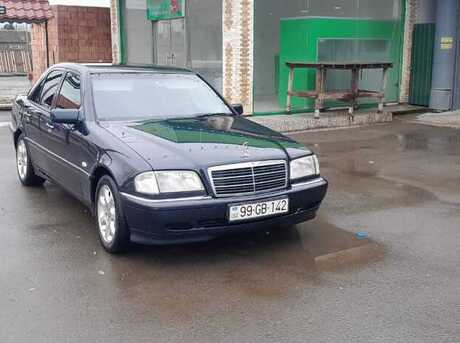 Mercedes C 180